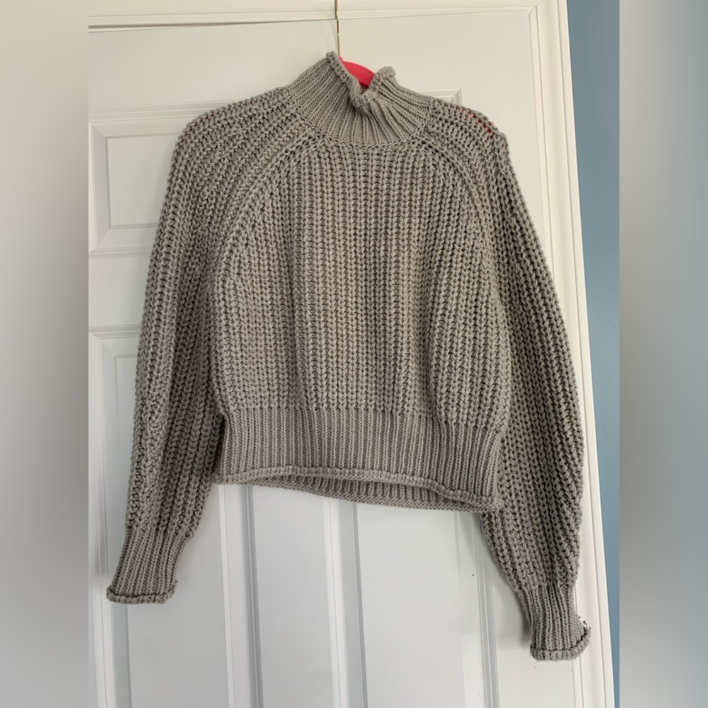 H&M sweater